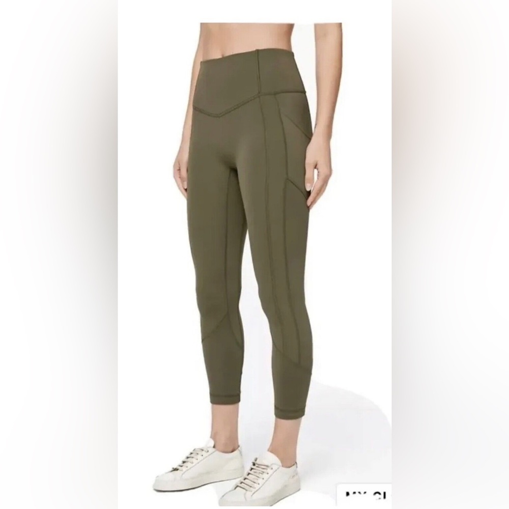 Lululemon olive green leggings.